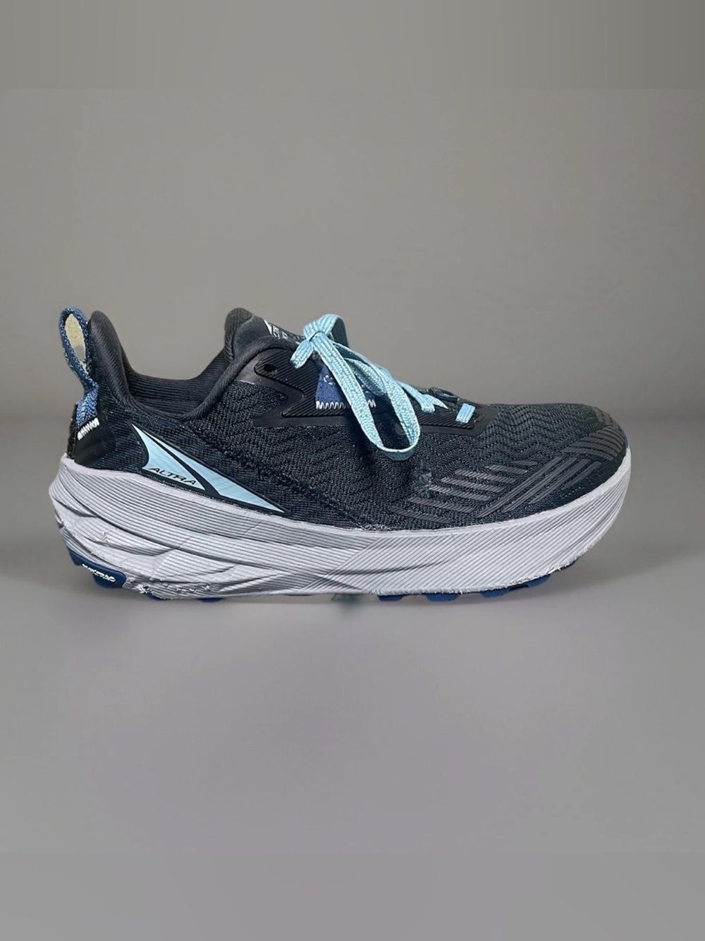 Altra Experience Wild Women's Navy Trail Running Shoes Size 7